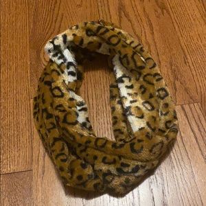 Cheetah Infinity Faux Fur Scarf